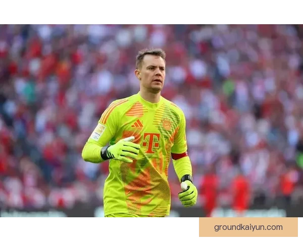 诺伊尔在拜仁的领导地位持续显著，状态备受关注