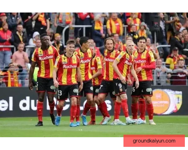 阿兹蒙本赛季表现稳健，足球市场价值持续提升